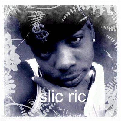 Image de SlicRic. My name is richard I'm frm kingston jamaica , I'm a university student and a f,baller , I was born feb16 , I'm 27 , live on my own inna a family yard but ave my own privatize , I'm single , no kids as yet , I'm loving caring nice to be around , I'm a very understanding person , I'm also very romantic in bed , I love when freaky things done to me , I love attention n sex bad , I'm a nonsense person I don't stands for bs or drama , my search is to find true love again and lead to marriage , I love to read , listen to music playing going to di beaches n movies an walking di parks.