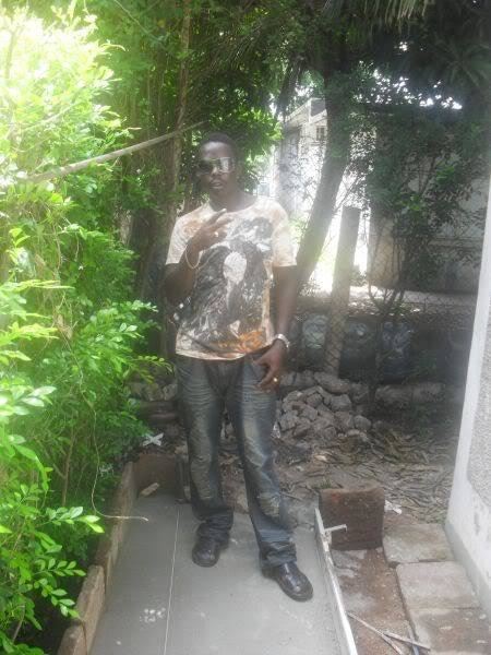 Image of Tyrone18. Good day are night lovely people am tyrone lives in jamaica am i dis jock i love to fun going out meet new people listening if u want to know more get in my inbox one love peeps.......