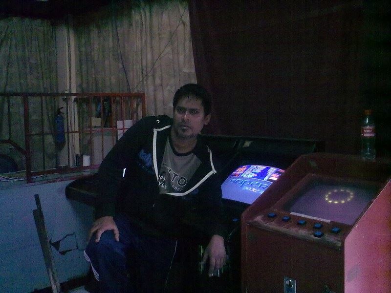 Image de Viren1. Playing ftbll n adult cntents