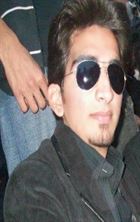 Afsar a man of 32 years old living at Karachi looking for some men and some women