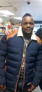 Ramo a man of 40 years old living in Angleterre looking for a woman