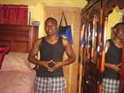 Damion8 un homme noir de 36 ans recherche une jeune femme noire