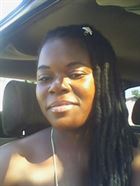 Tatsjana a woman of 34 years old living in États-Unis looking for some men and some women