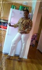 Krystal2 a woman of 47 years old living at New York, New York looking for some men and some women