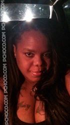 Barbara11 a woman of 47 years old living in États-Unis looking for some men and some women