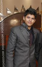 Rajan1 a man asiatique of 27 years old looking for a young woman asiatique