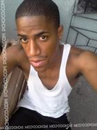 Sydane a man of 34 years old living at Kingston looking for a woman