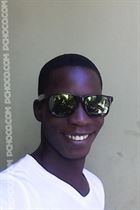 Ondre a man of 30 years old living at Montego Bay looking for some men and some women