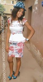 Cindy19 a woman of 29 years old living in Nigeria looking for some men and some women