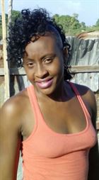 Shackeyra a woman of 31 years old living at Kingston looking for some men and some women