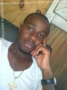 Rashawn a man of 29 years old living at Kingston looking for some men and some women