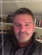 Luis9 un homme de 49 ans vivant au Portugal recherche une jeune femme