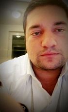 Satayev a man of 29 years old living at Paris looking for a woman