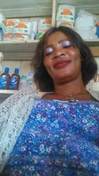 Suzzymensah a woman of 43 years old living at Kingston looking for a woman