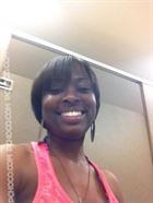 Jacquel une femme noire de 33 ans recherche des hommes et des femmes