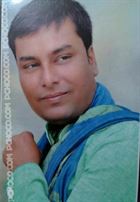 LuckyP a man of 36 years old living at Mumbai looking for some men and some women