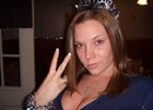 Monica28 une femme blanche de 45 ans recherche des hommes et des femmes