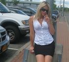 Agnes13 a woman of 49 years old living at Texas, Houston looking for some men and some women