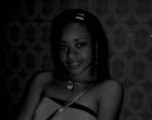 Jones66 a woman of 36 years old living at Dubai looking for some men and some women