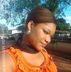 Samiya a woman of 34 years old living in États-Unis looking for some men and some women