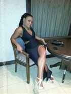 Laura66 a woman of 40 years old living in Québec looking for some men and some women