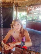 Lorine a woman of 37 years old living at Anvers looking for some men and some women