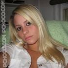 Grace151 une femme de 42 ans vivant en France recherche des hommes et des femmes