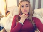 Audrey29 a woman of 31 years old living in France looking for some men and some women