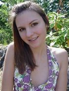 Alice49 a woman of 33 years old living in Québec looking for some men and some women