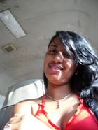 Priscilia2 a woman of 36 years old living in Colombie looking for some men and some women