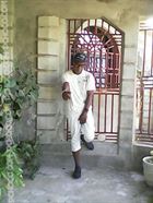 Philippe52 un homme de 28 ans vivant à Haiti recherche des hommes et des femmes