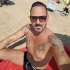 Frederico2 un homme de 52 ans vivant en France recherche des hommes et des femmes