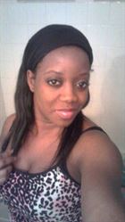 Saphire une femme noire de 38 ans recherche un homme