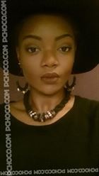 Afrogyal a woman noire of 33 years old looking for a young man noir