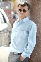 Umesh a man asiatique of 37 years old looking for a young woman métisse