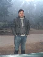 Khans a man of 41 years old living at Lucknow looking for a woman