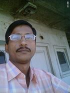 Sanjib a man of 46 years old living in Inde looking for some men and some women