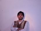 Hinlo a man of 37 years old living in Pakistan looking for some men and some women