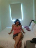 KateJanet a woman of 37 years old living at Dubai looking for a woman