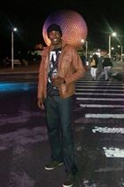 Thony1 un homme noir de 36 ans recherche une femme noire