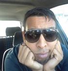 Roronoa a man of 32 years old living in France looking for a woman