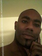 EricJr a man of 37 years old looking for a woman noire